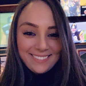 Meet your Posher, Raya